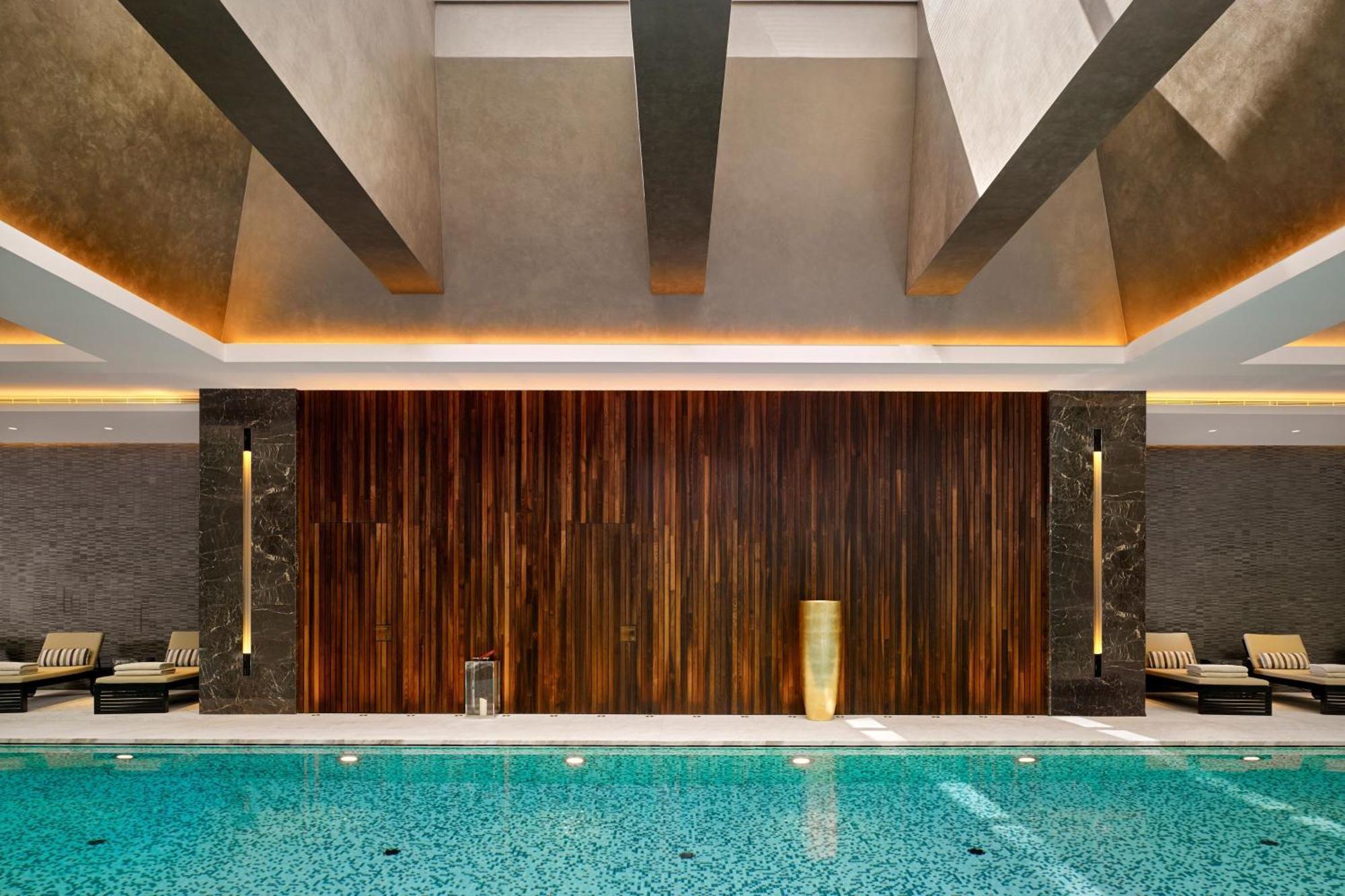 Готель The Ritz-Carlton, Astana Екстер'єр фото