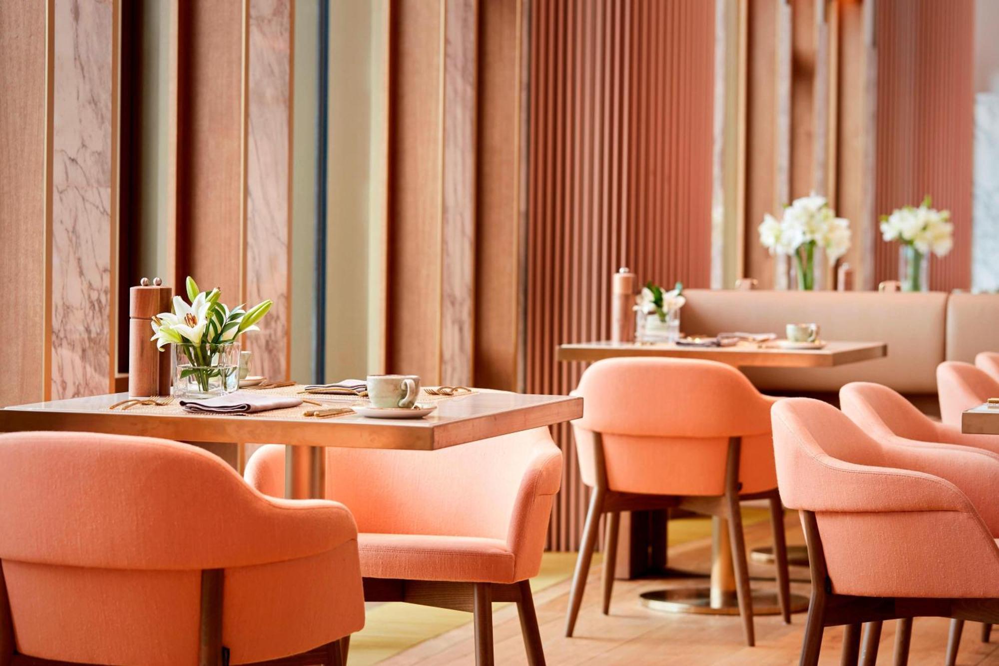 Готель The Ritz-Carlton, Astana Екстер'єр фото